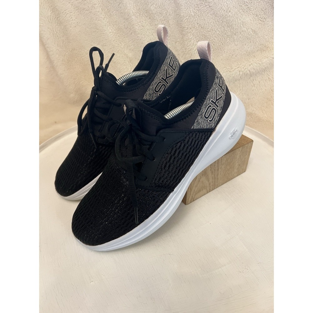 Skechers Mesh Athletic Shoes Black Lace Up Comfort Women Walking Running Gogo